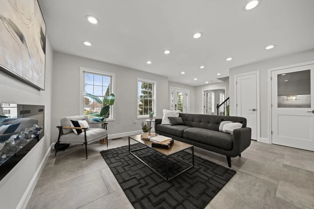 Photo of 23 Carle Dr