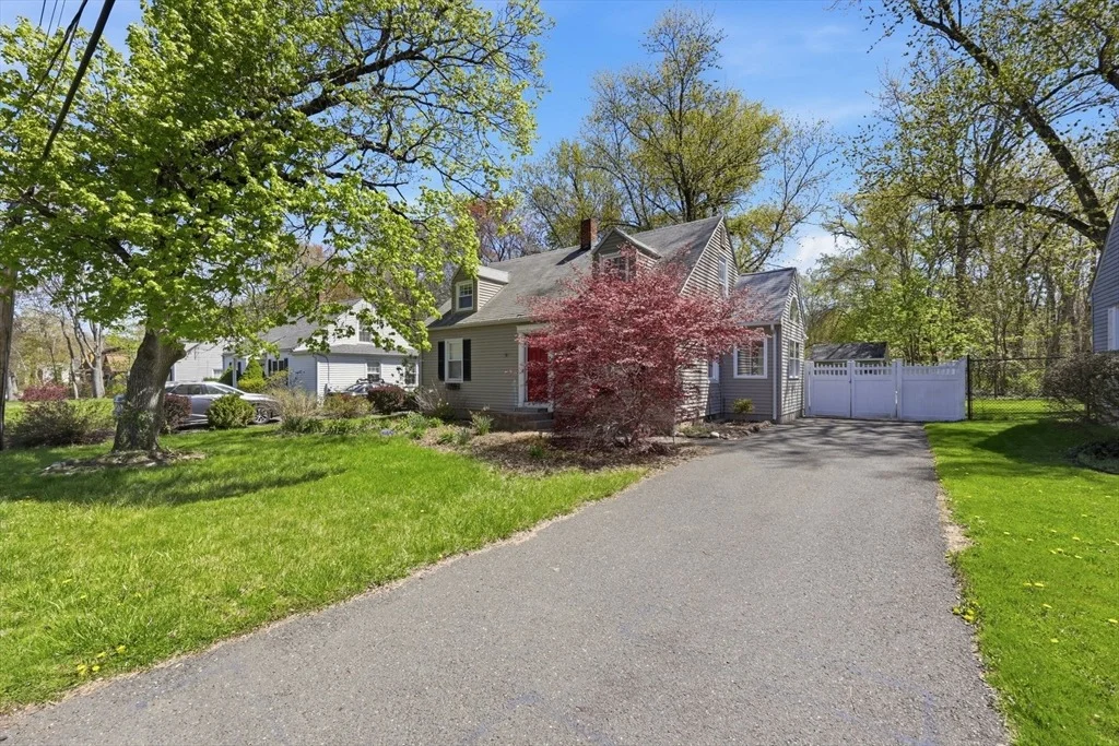 Photo of 182 Ely Ave