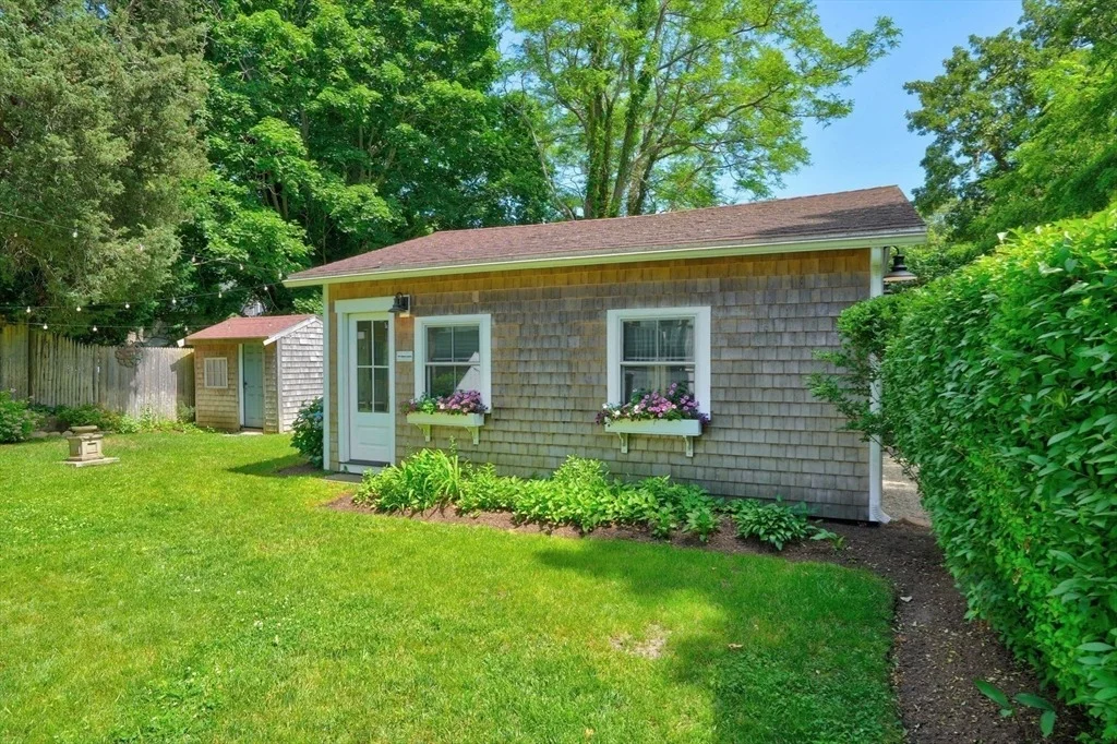 Photo of 27 Laurel Avenue
