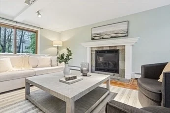 Photo of 118 River Rd