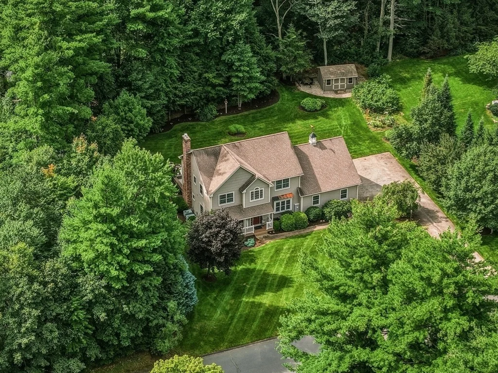 Photo of 2 Bayberry Ln