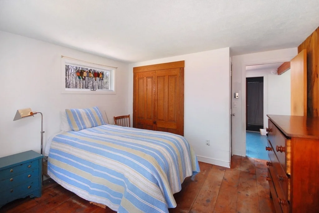 Photo of 37 Blanchard Rd