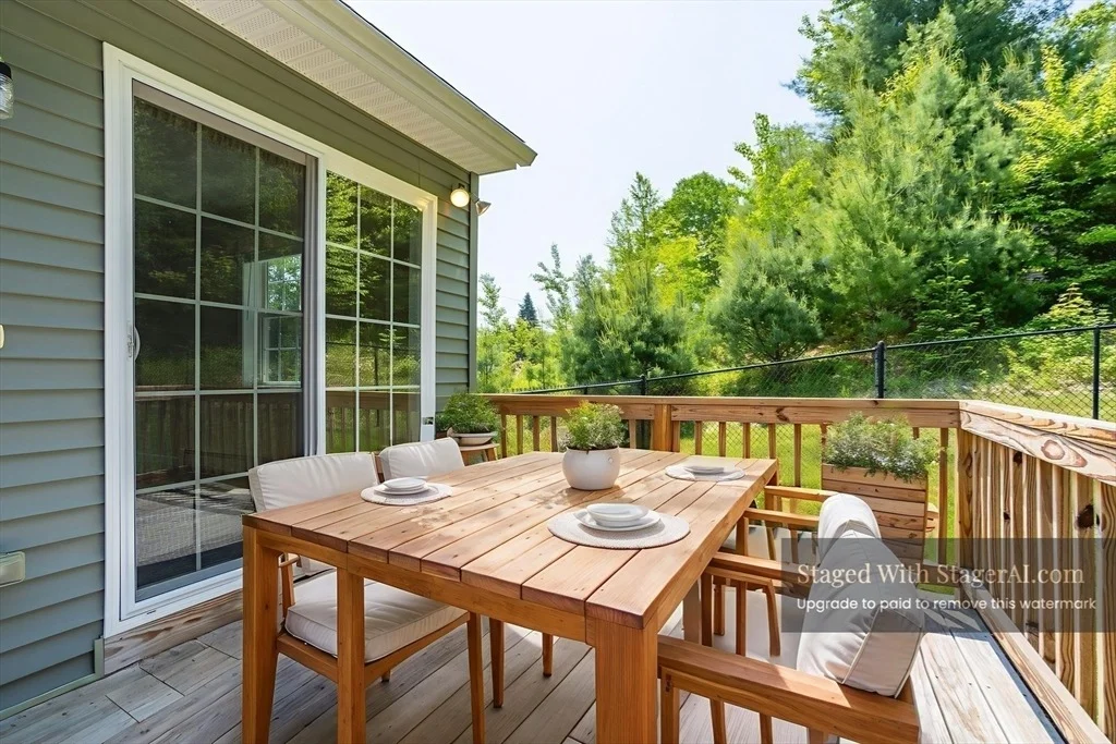 Photo of 380 Leo Drive