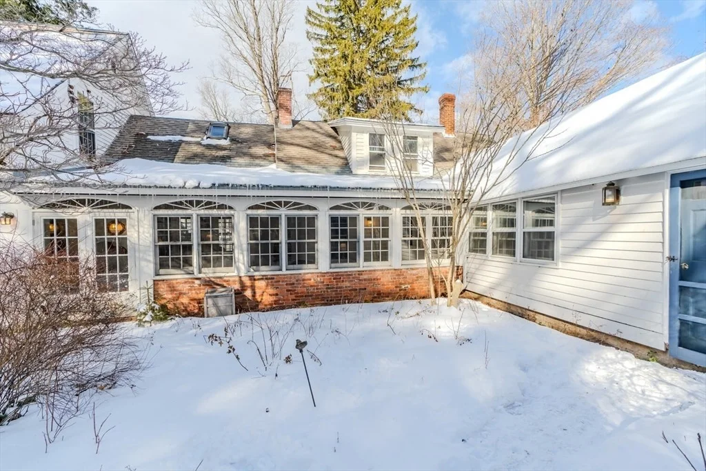 Photo of 111 Amherst Rd