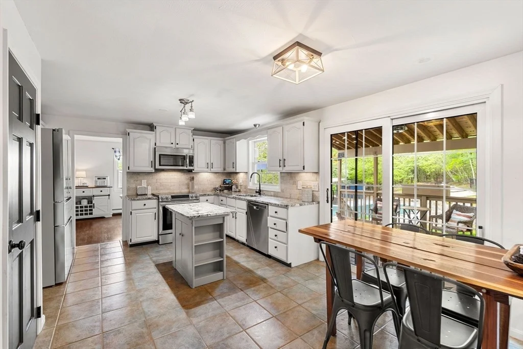 Photo of 12 Rainbow Cir