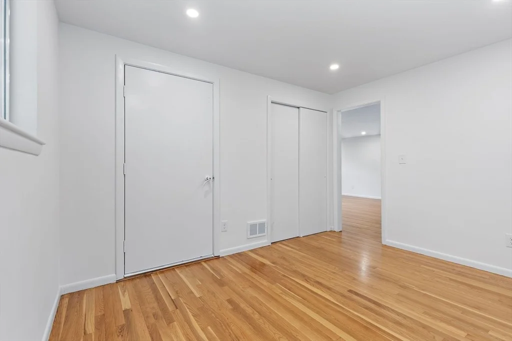 Photo of 32 Lyman Rd