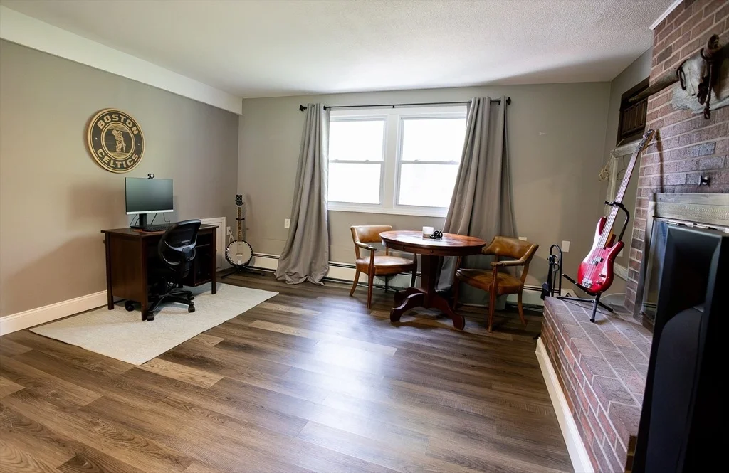 Photo of 32 Alvirne Dr