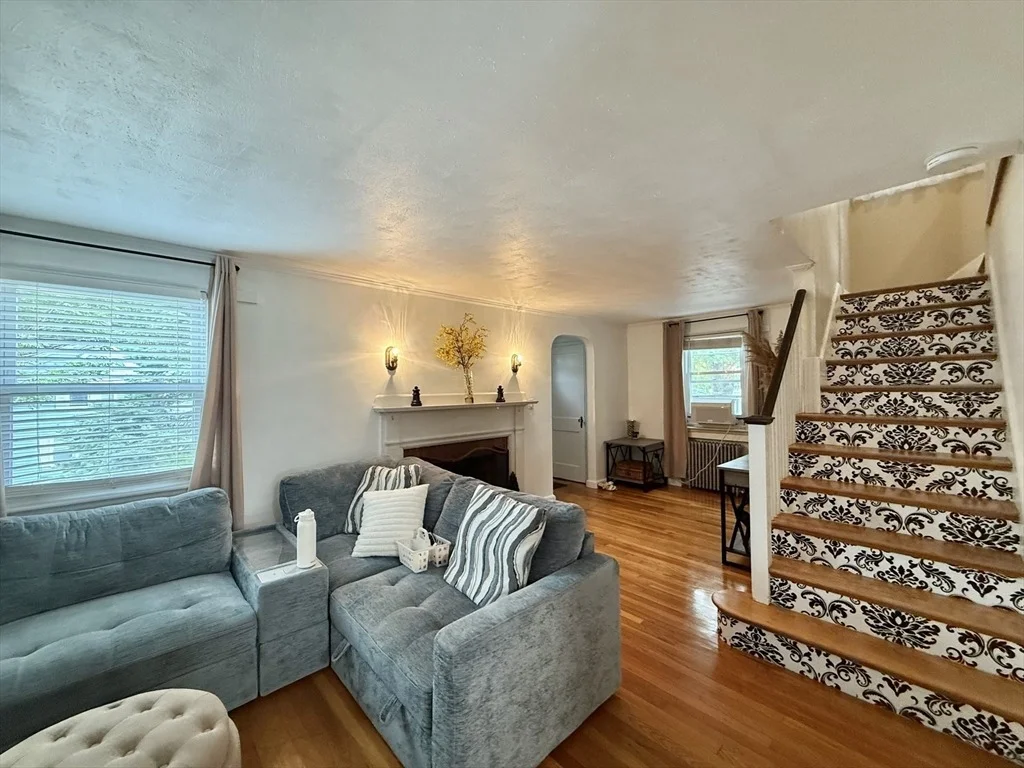 Photo of 8 Myopia Rd.