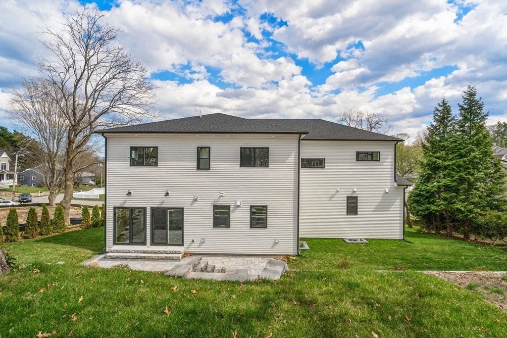 Photo of 100 Woodbine Circle