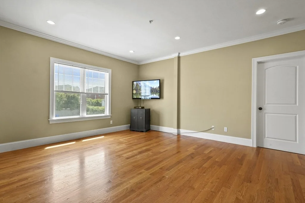 Photo of Unit 21 at 75 Pine Street