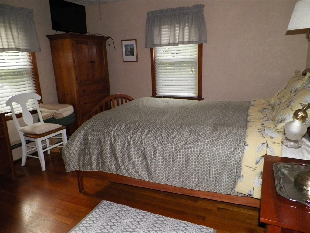 Photo of 7 Maple Ln