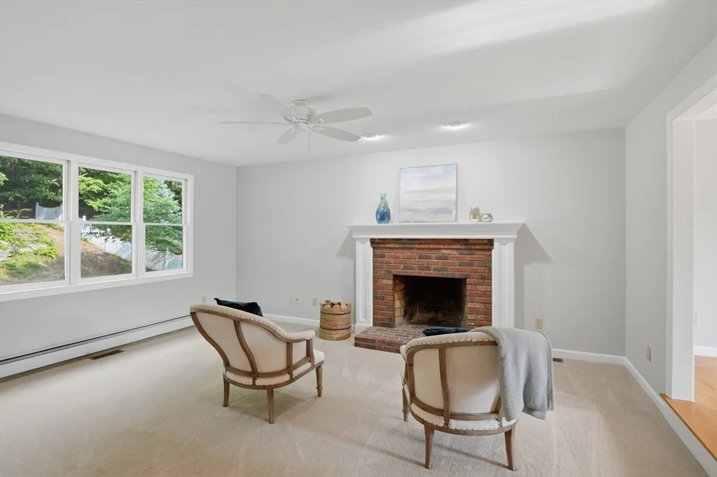 Photo of 22 Wachusett Cir