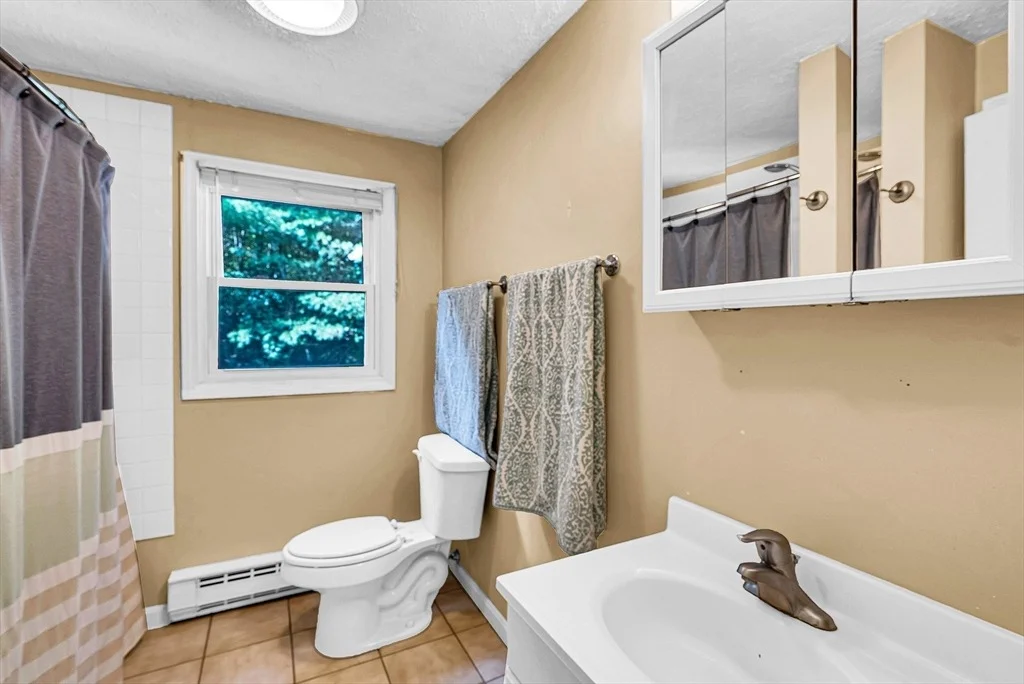 Photo of 102 Lower Gore Rd