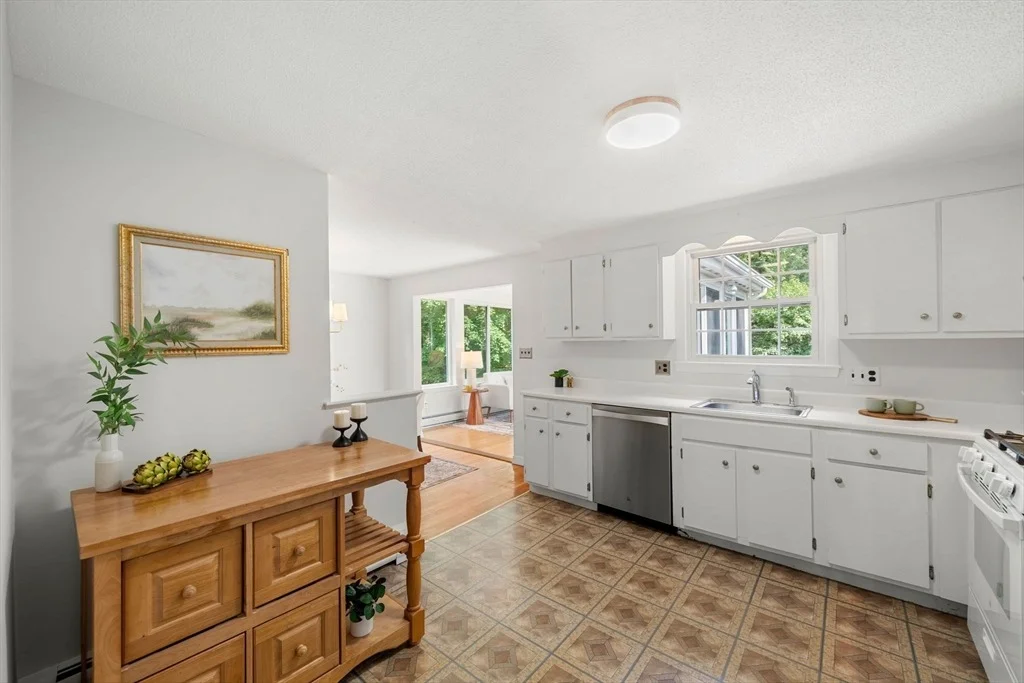 Photo of 21 Freeport Dr