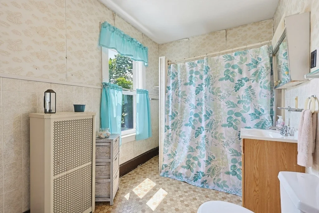 Photo of 8 Wilder Ave