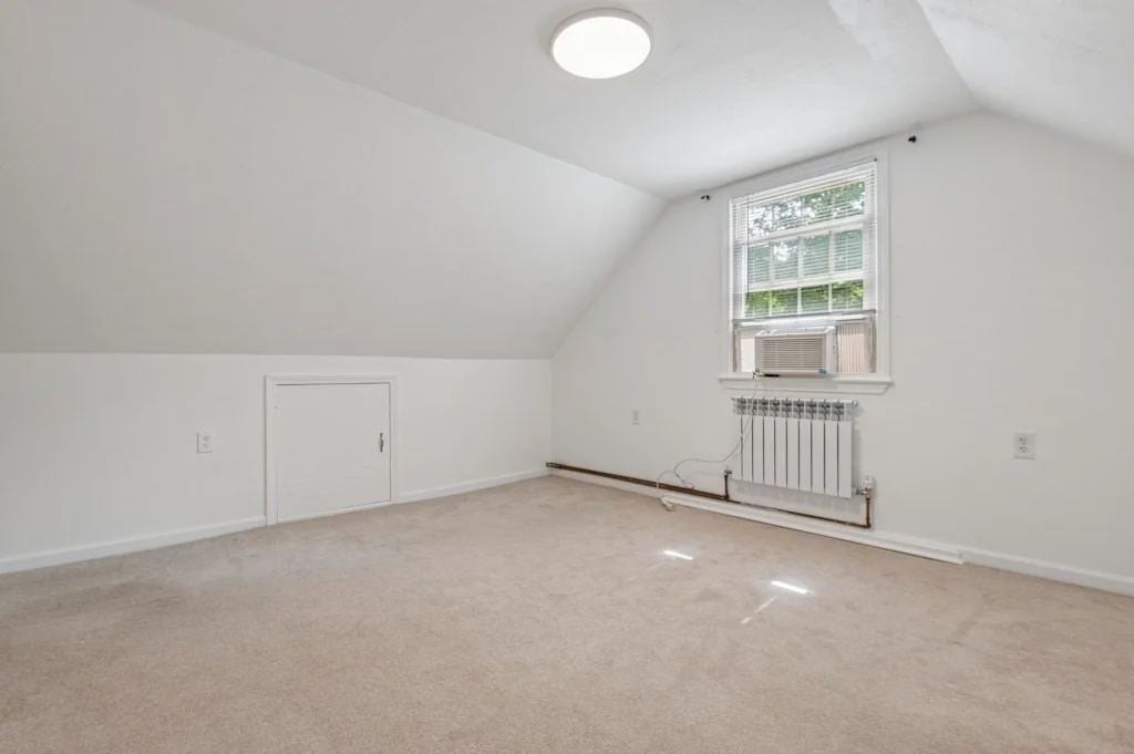 Photo of 80 Webster St