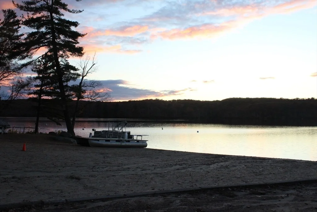 Photo of 60 Shore Rd