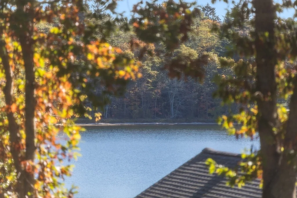 Photo of 158 Lakeside Dr