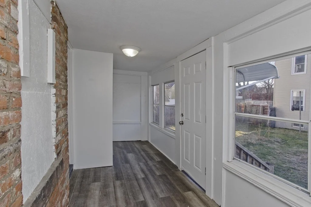 Photo of 182 Massasoit Street
