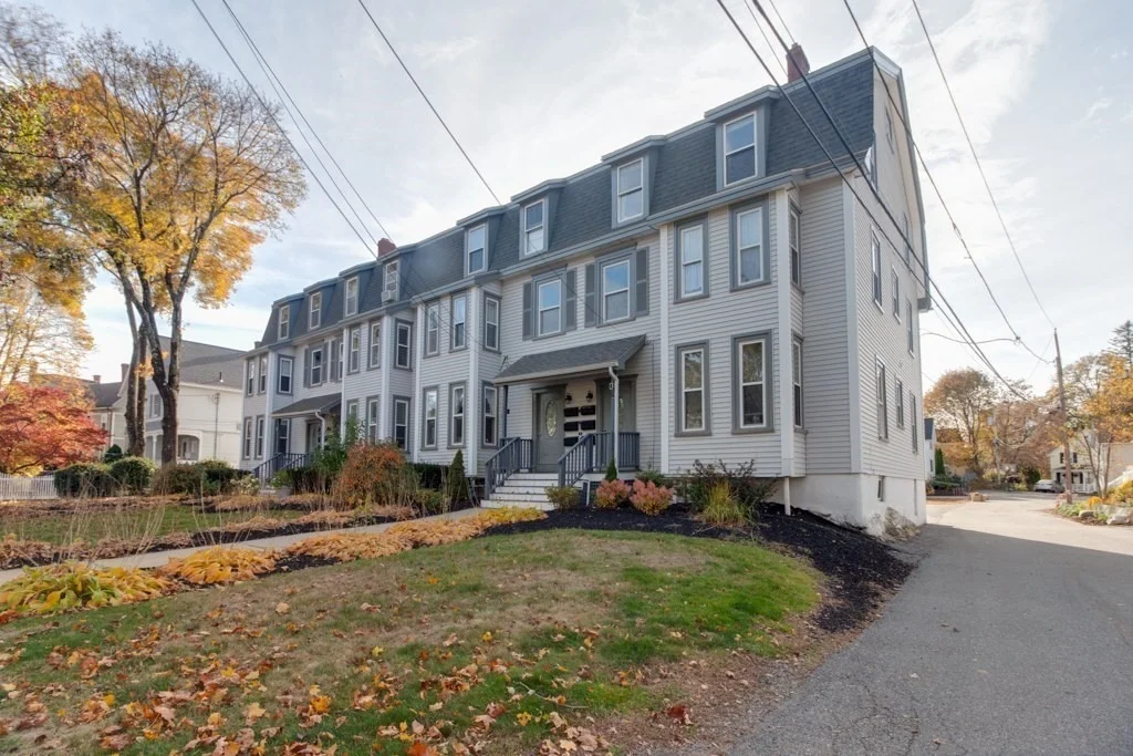 Photo of Unit 3 at 10 Maple Ave