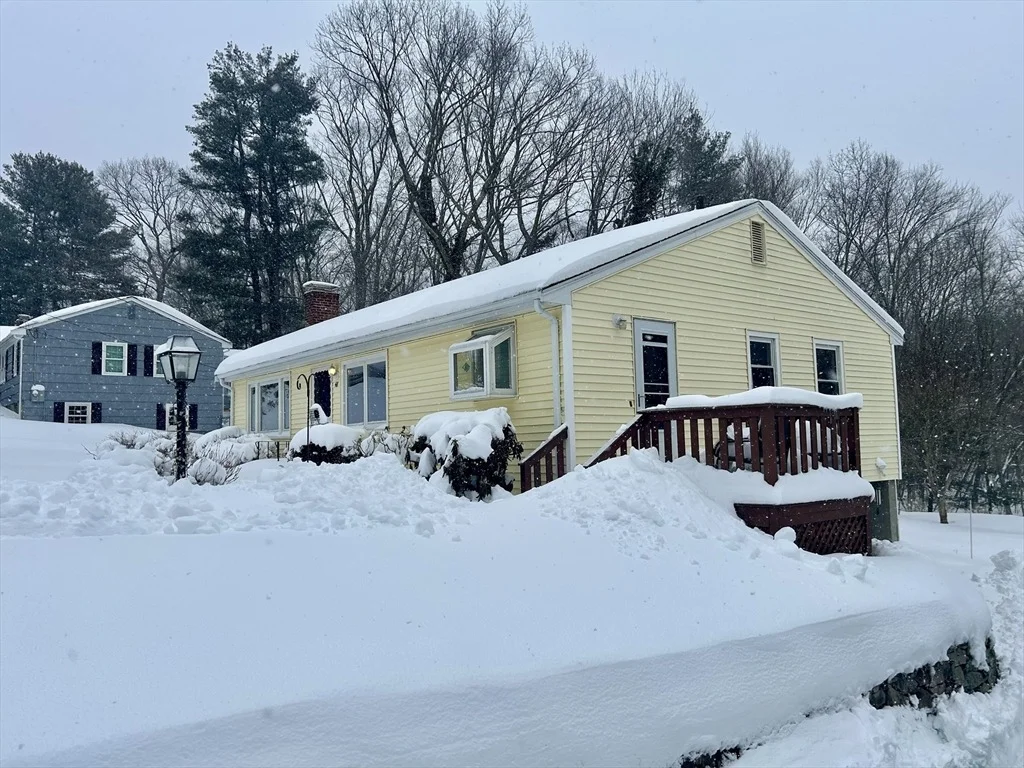Photo of 48 Hemlock Dr