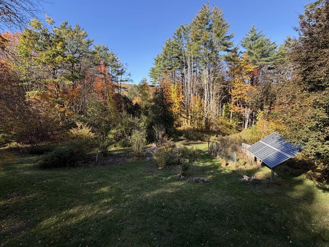 Photo of 232 River Rd