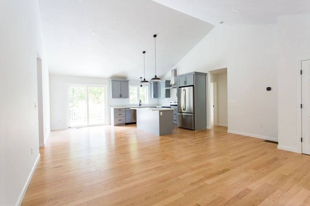 Photo of 455 Cronin Rd
