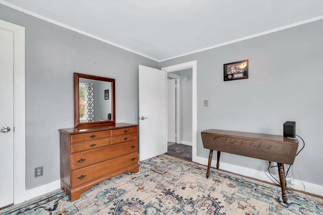 Photo of 7 Queens Bay Ln