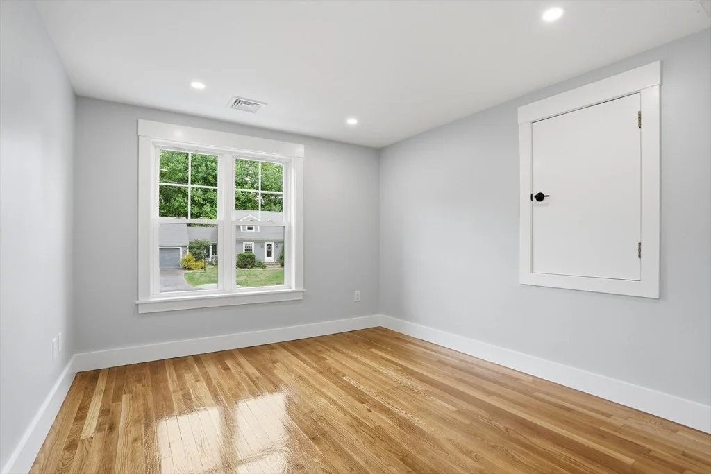 Photo of 11 Bromfield Road