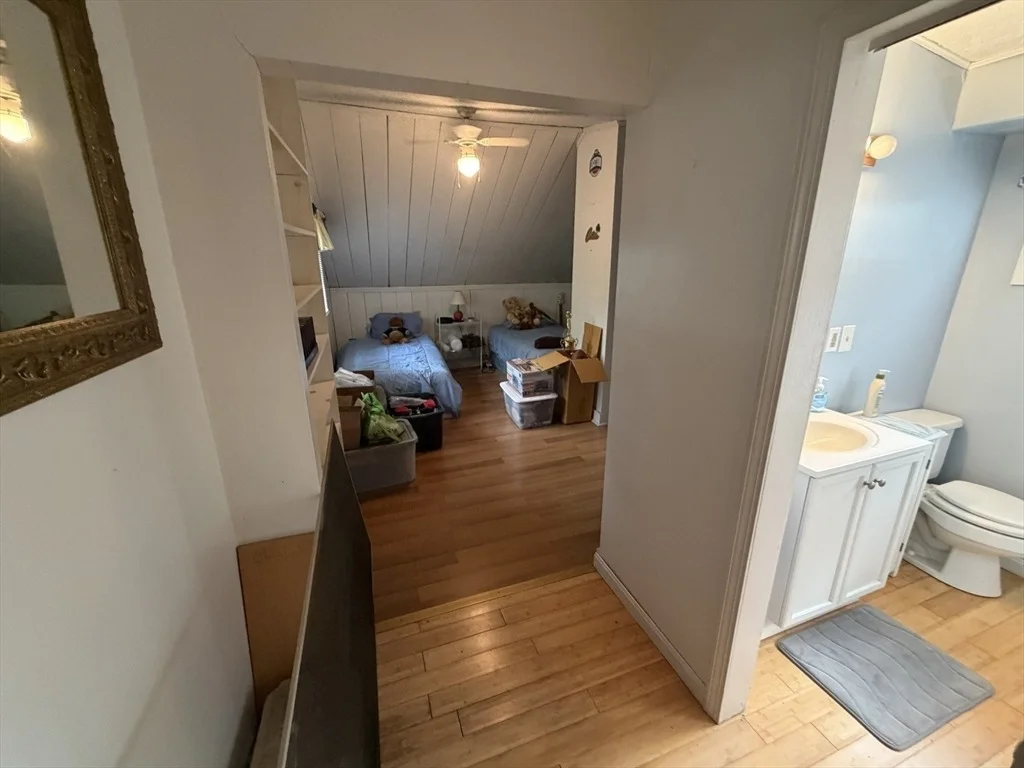 Photo of 32 River Rd