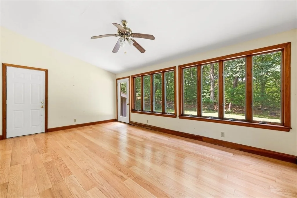 Photo of 95 Lawrence Rd