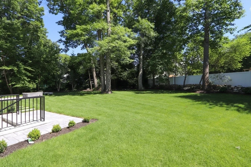 Photo of 24 Deerfield Road