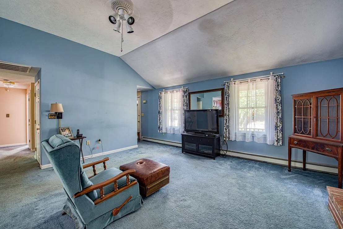 Photo of 231 Thompson Street