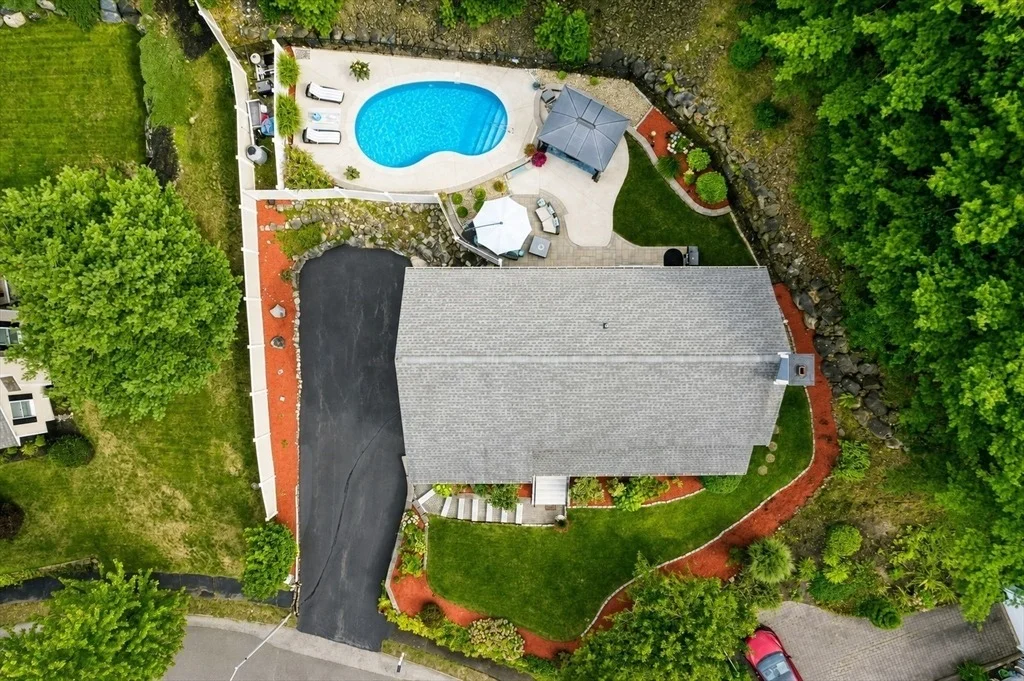 Photo of 4 Waldingfield Ln