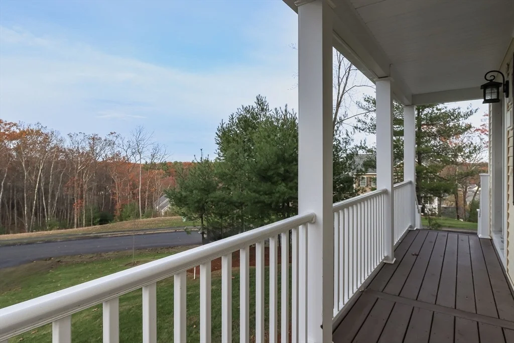 Photo of 15 Oriole Dr