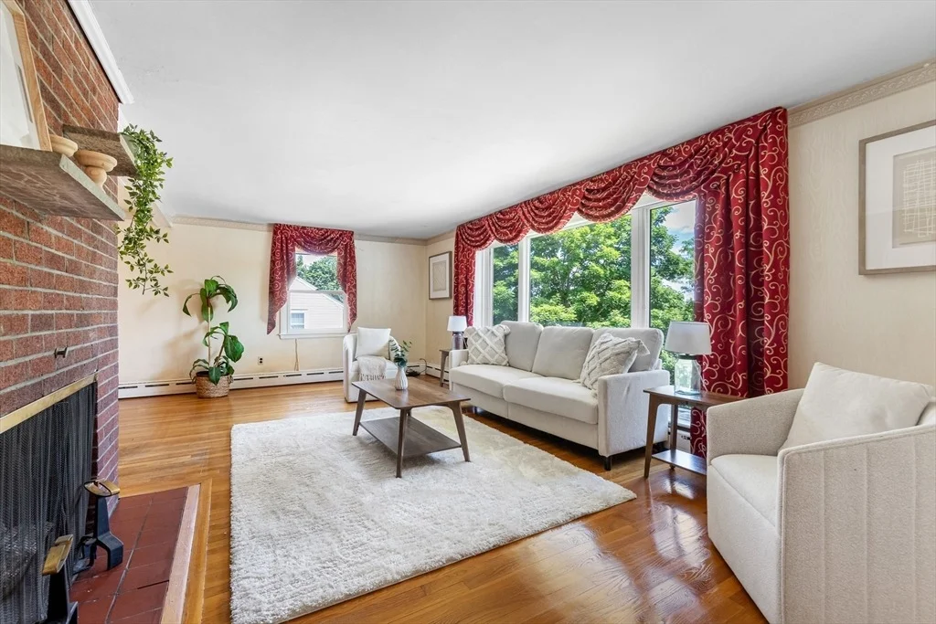 Photo of 38 Robinhood Rd