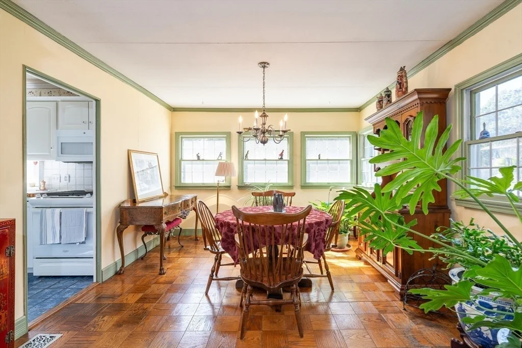 Photo of 139 Burbank Road