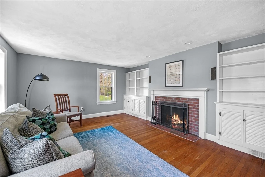 Photo of 18 Cedarcrest Rd