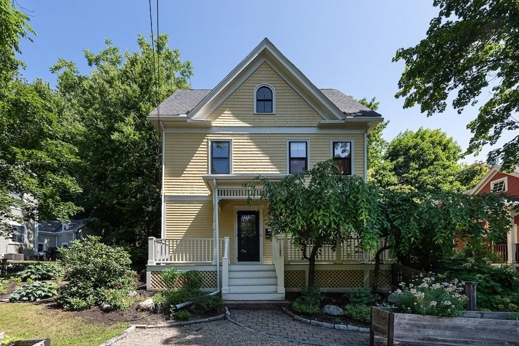 Photo of 147 Lowell St