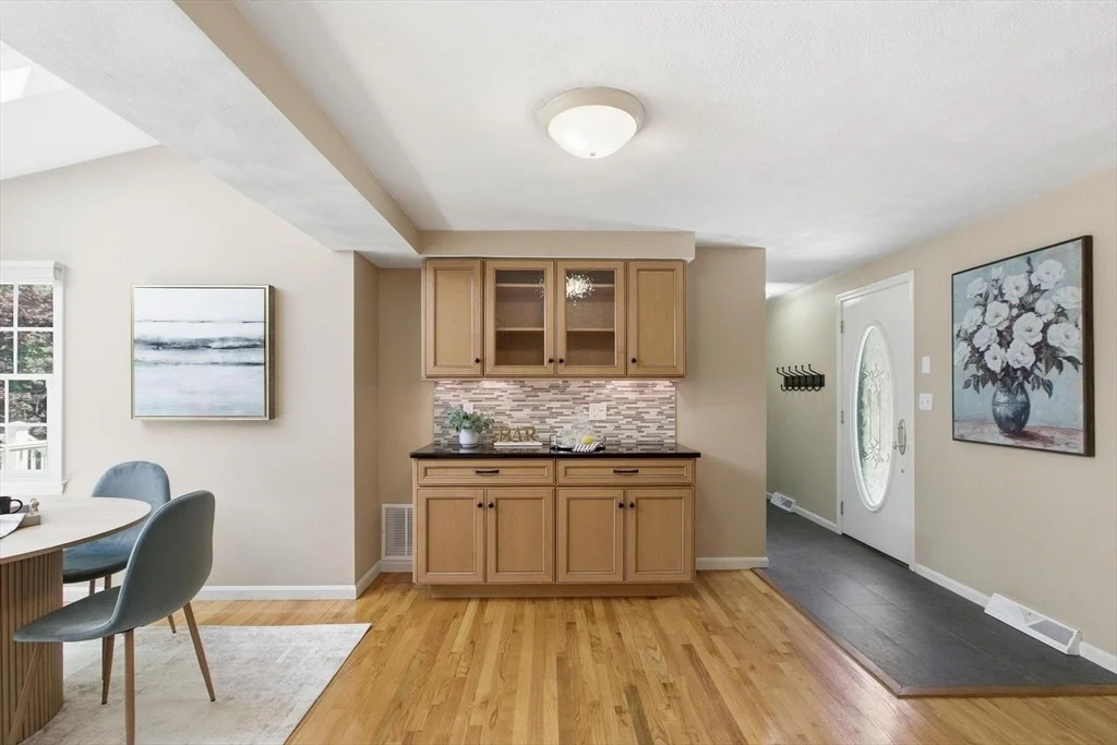 Photo of 11 Thornton Dr