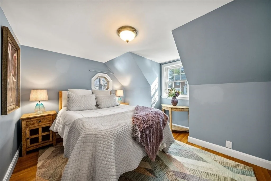 Photo of 166 Hillcrest Road