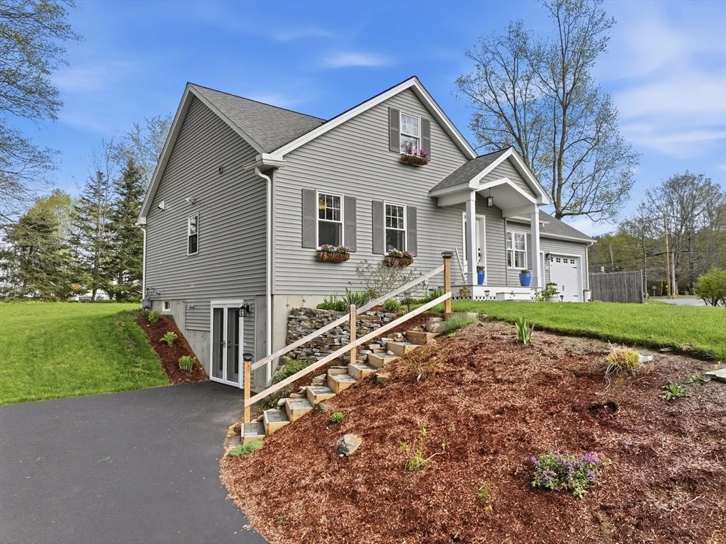 Photo of 24 Maple Street