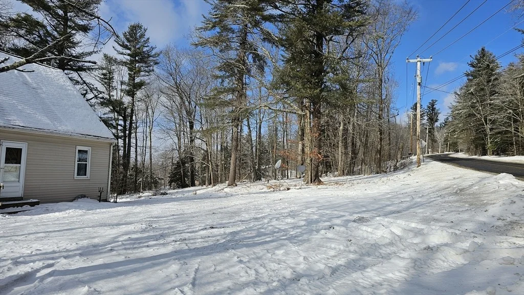 Photo of 749 Old North Road