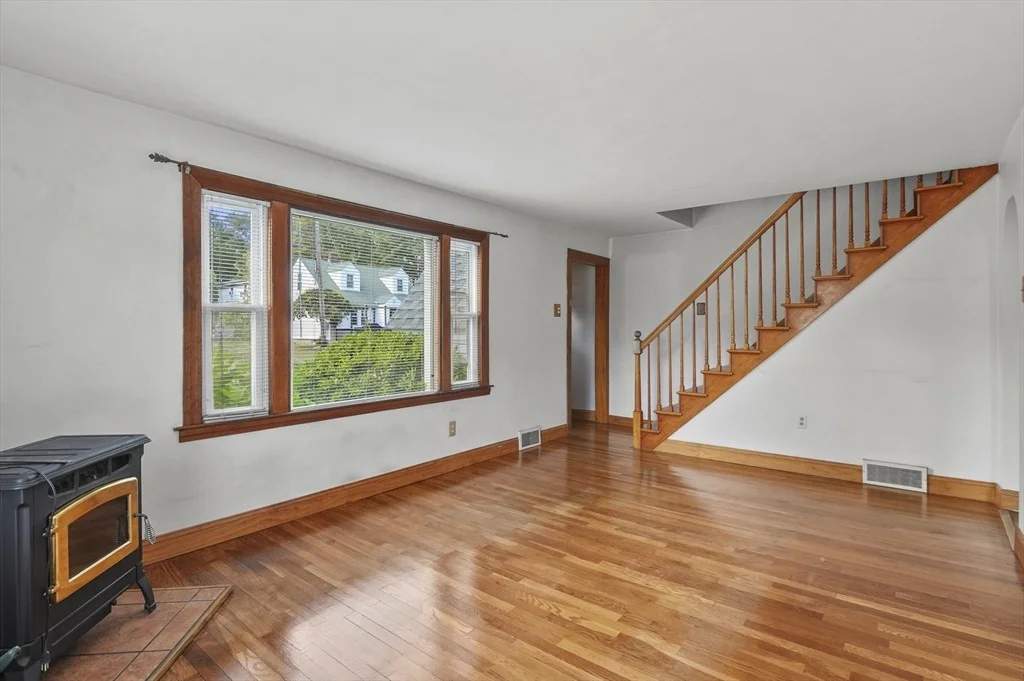Photo of 6 Renaud Drive