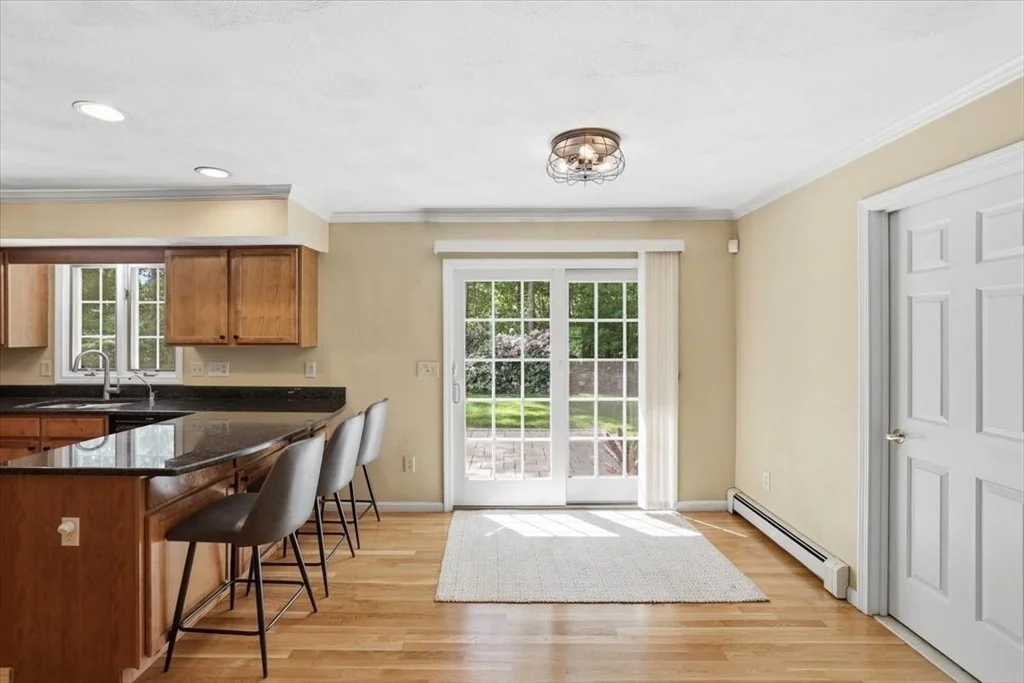 Photo of 32 Millfarm Dr