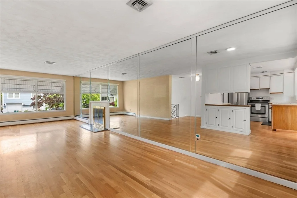 Photo of 25 Countryside Ln