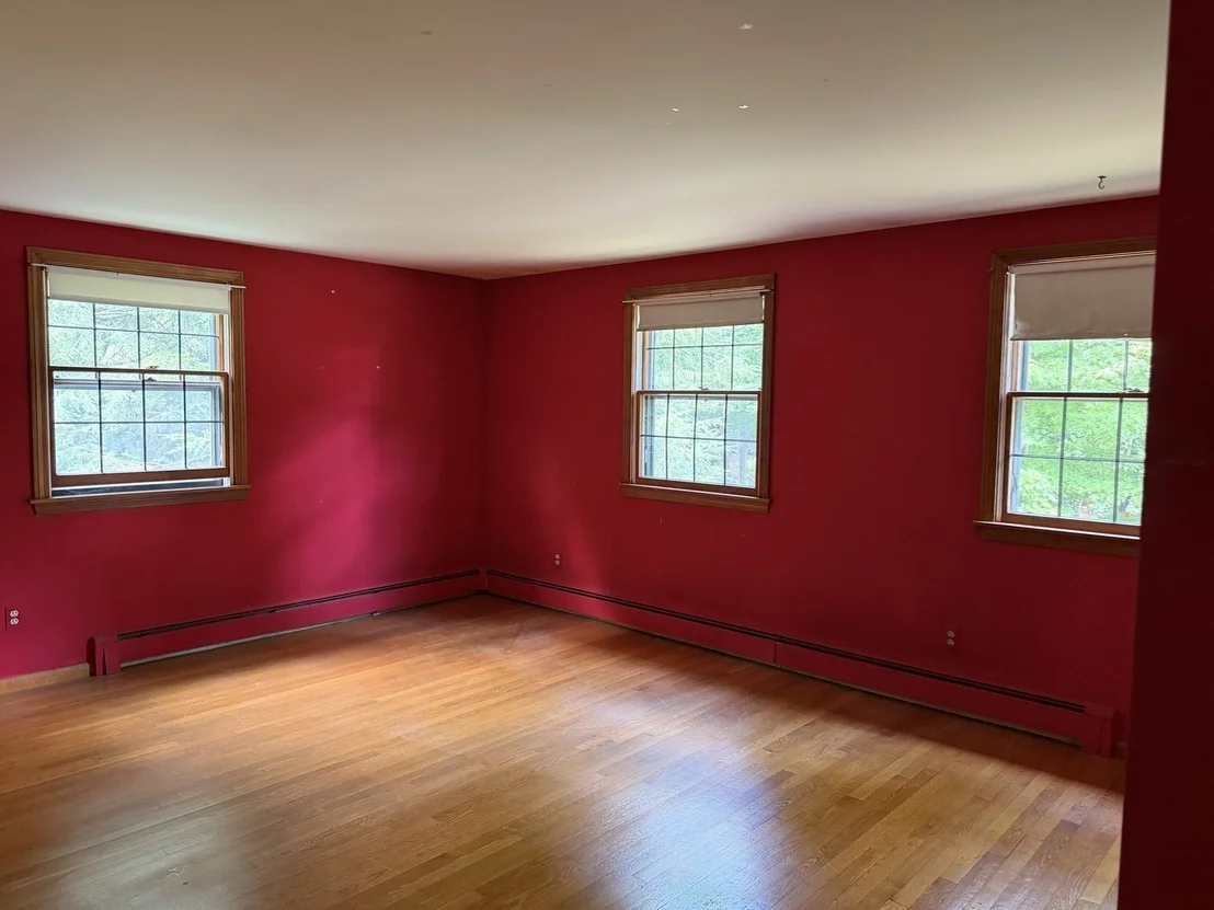 Photo of 484 Weston Rd