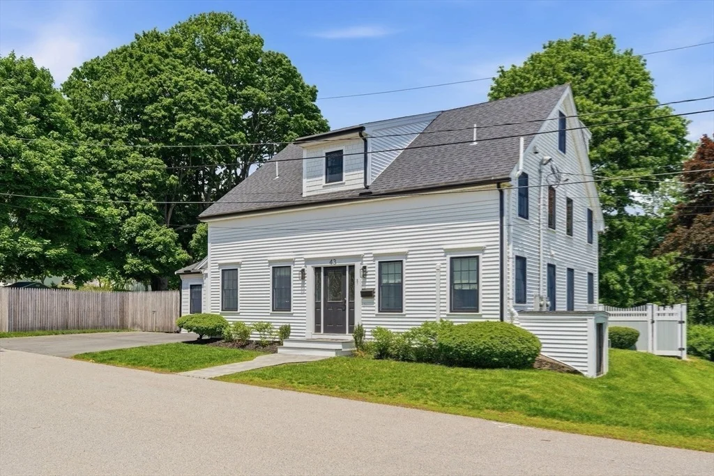 Photo of Unit 2 at 43 Needham Road