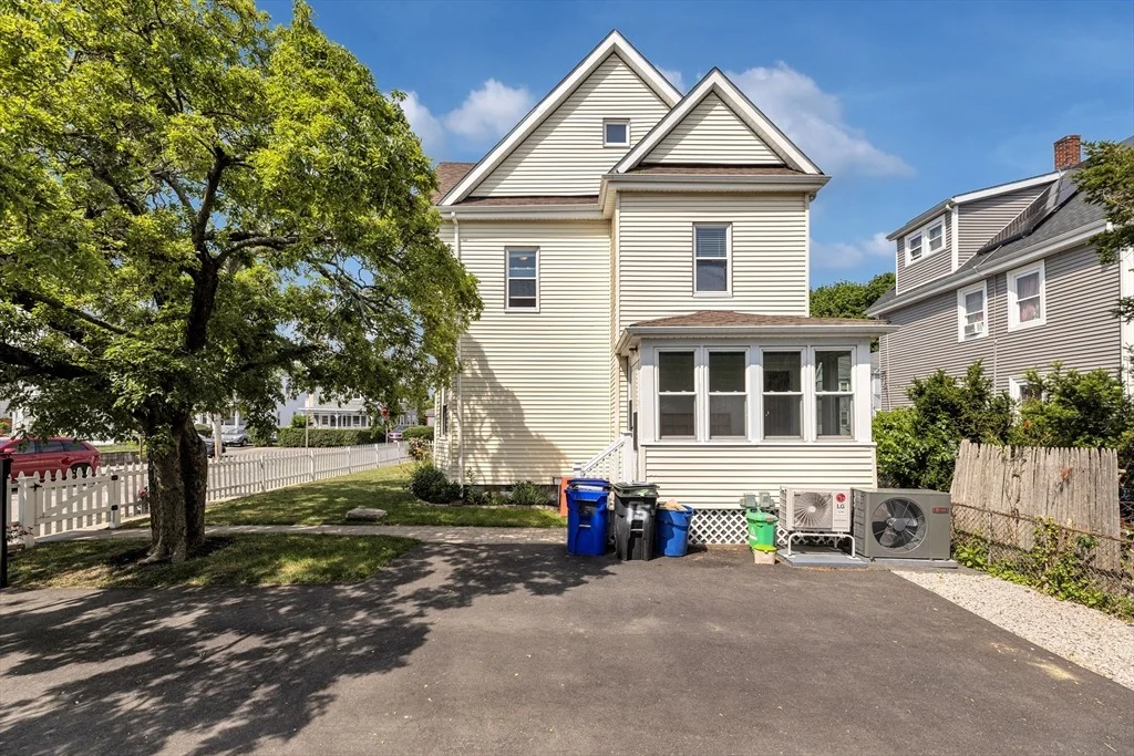 Photo of 15 Reddy Ave