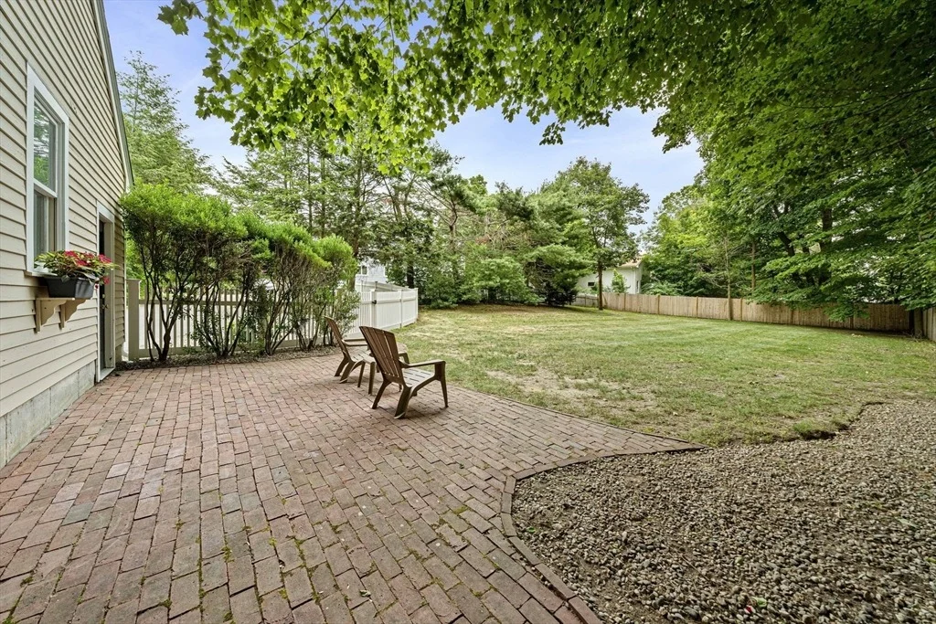 Photo of 18 Mulberry Ln